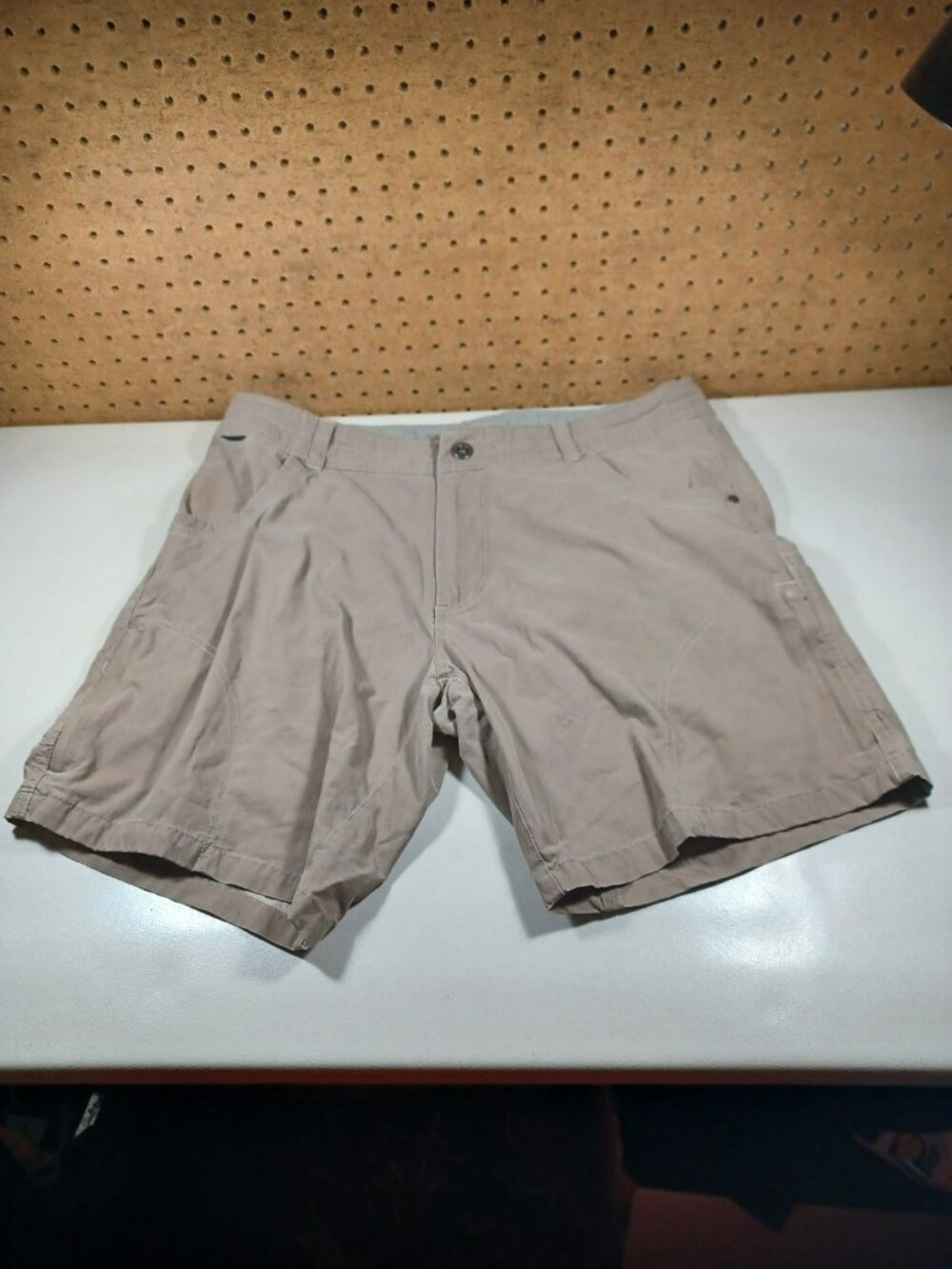 Kuhl mens solid sand cargo hiking pants 36